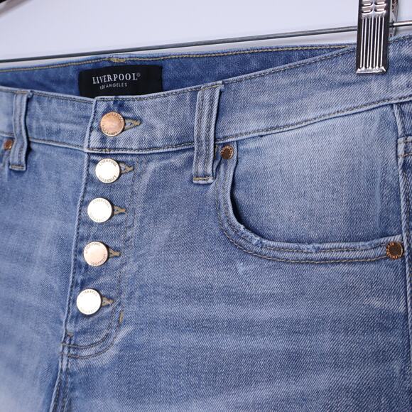 LIVERPOOL High Rise Christine A Line Fray Denim Shorts Rochester Blue Women's 6 - Picture 5 of 11